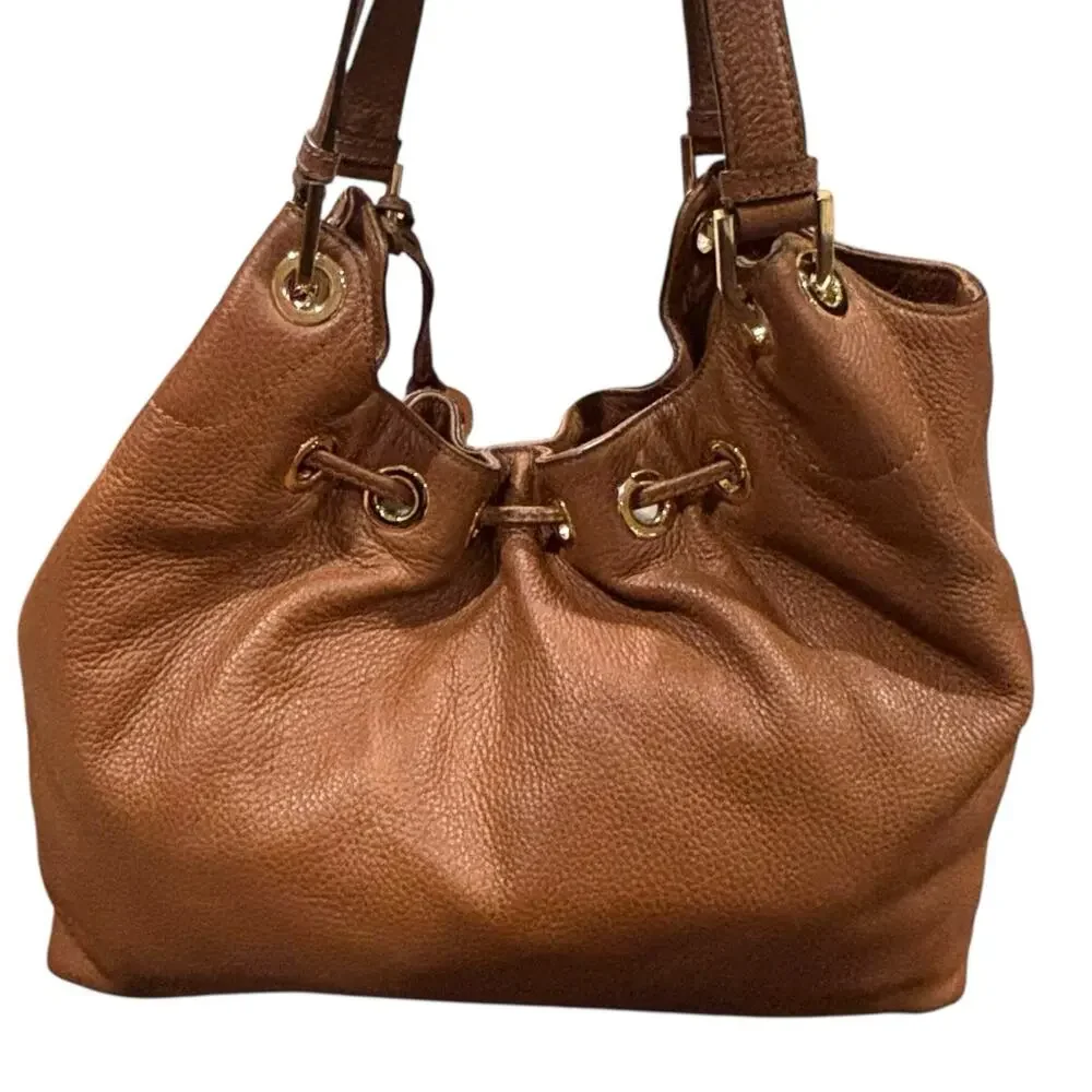 Michael Kors Camden Luggage Brown Drawstring Hobo Bag Fringe Tassel Gold NWOT - Picture 2 of 15